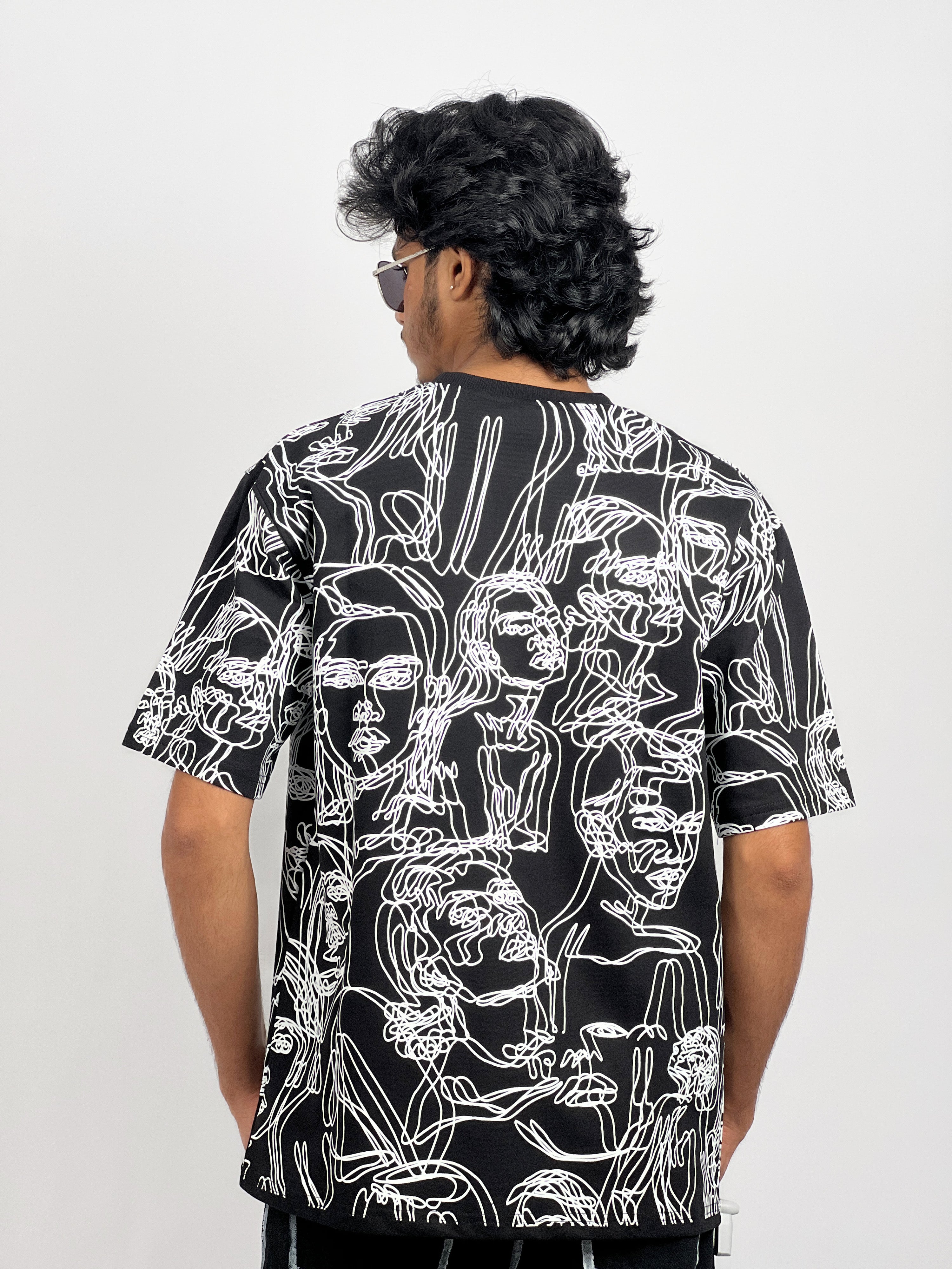 SCRIBLE PRINTED OVERSIZED - BLACK