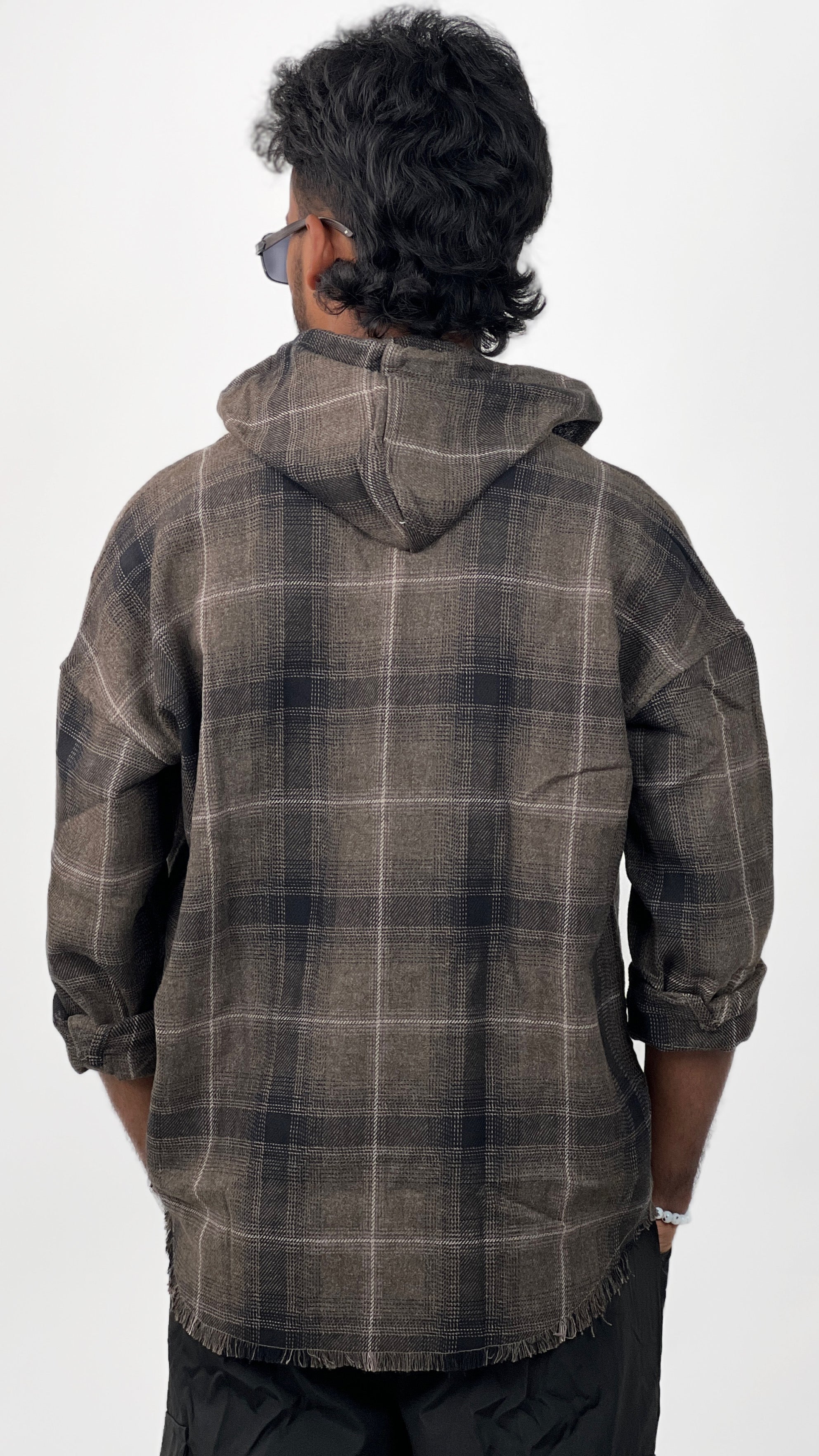 R&amp;D FRAYED EDGE HOODIE SHIRT